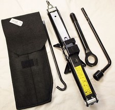 GENUINE HYUNDAI TUCSON SANTA FE 2015-2025 TOOL KIT JACK BRACE TOWING EYE BAG