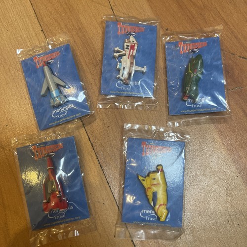Thunderbirds rubber lapel - thunderbirds,