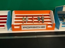 1:32 Scale Porsche Grandstand