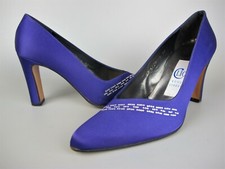 Heels Shoes Clio Ivory of Bond Street. Purple fabric & Crystal 38 / 5. 1990s VTG