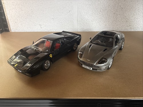 Diecast model cars - 1:18,