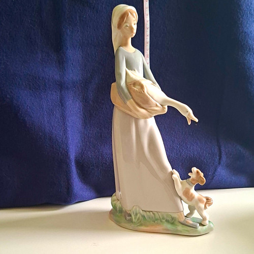 Lladró porcelain woman - lladró,
