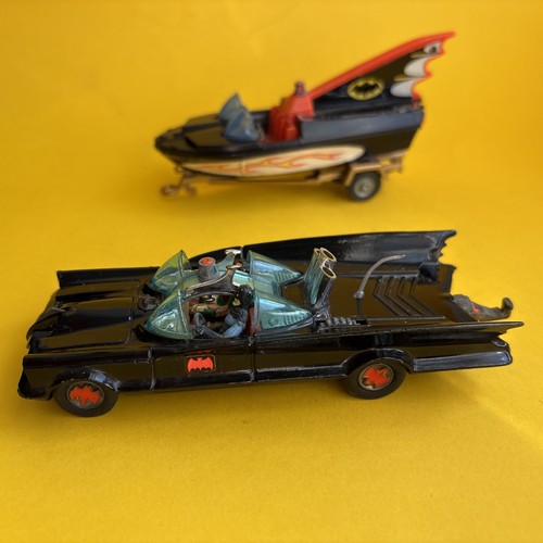 Corgi toys gift set batmobile - toys,