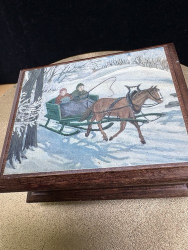 Vintage revue wooden music - vintage,