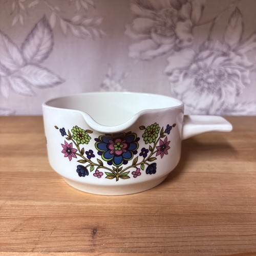 Vintage gravy boat sauce - vintage, boat/