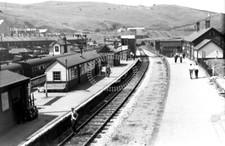PHOTO British Railways Station