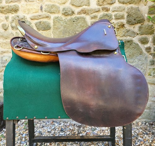 Household cavalry saddle - household,