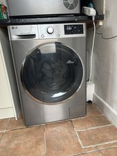 LG F4J6JY2S Washing Machine