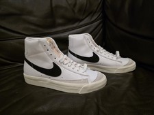 Nike Blazer Mid ’77 in