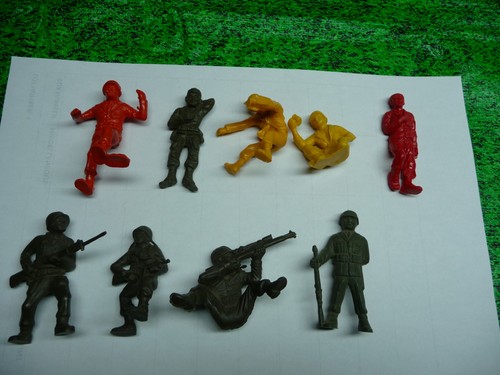 Ww2 lot plastic vintage - 11,