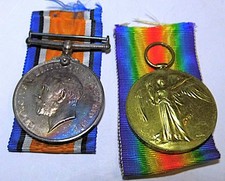 WW1 PAIR BROWN KINGS ROYAL