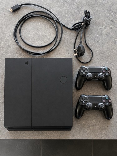 Ps4 console controllers - ps4,