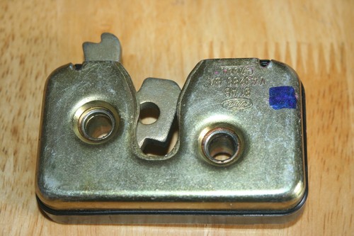 Rear door lock escort mk5 - lock,
