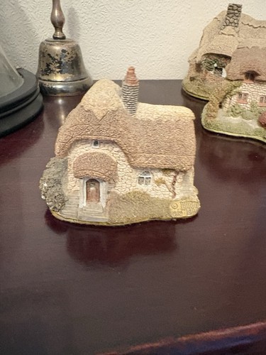 Lilliput lane chine - lane, “chine