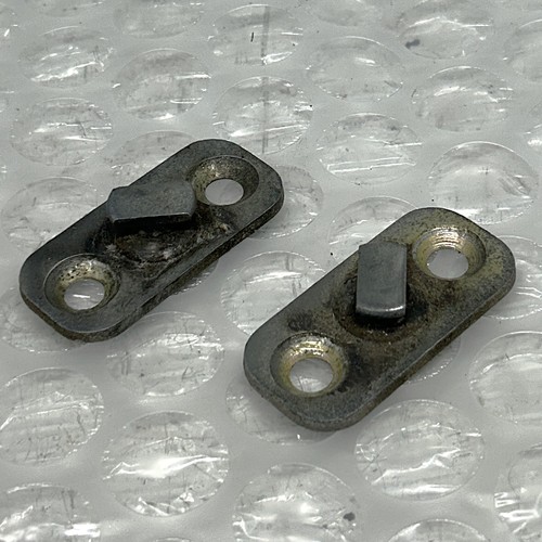 Rear gate hooks - for, mitsubishi
