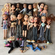 Bratz Dolls Bundle Clothes