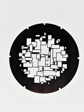 2 230 051 860 - Random Square