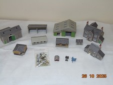 Metcalfe Farm with animals and tractor.  N gauge