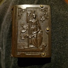 ANTIQUE VICTORIAN BAKELITE