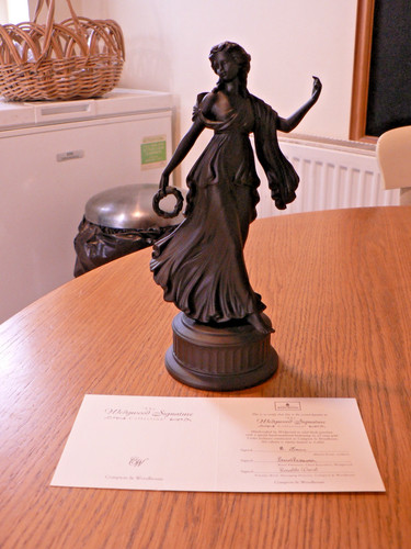 Stunning wedgwood black - a,