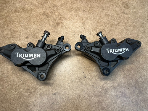Front brakes calipers set - front,