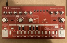Behringer TD-3 RD Analogue Bassline Synthesiser Excellent Condition