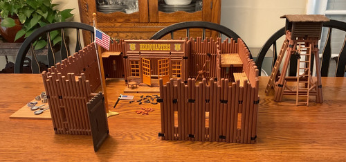 Vtg playmobil western fort - vtg,