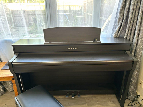 Yamaha clp 745 - clp-745, 88-key
