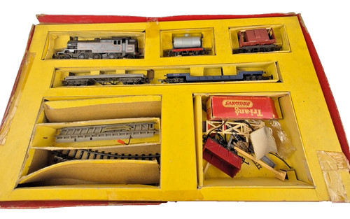 Tri ang passenger train set - tri-ang,