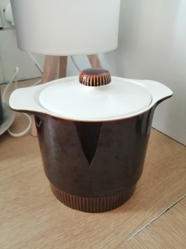 Poole pottery pot - pottery, chestnut