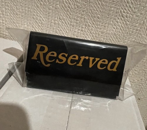Table reserved sogn - table,