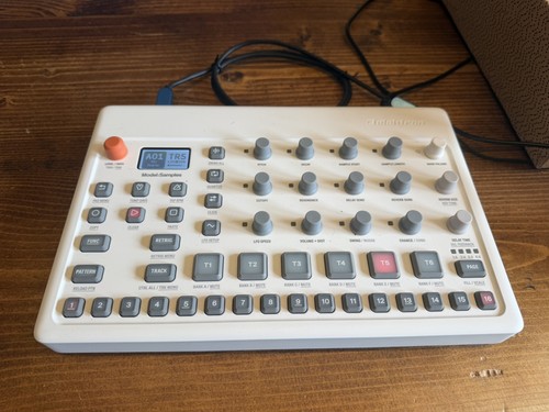 Elektron model samples track - elektron, 6-track