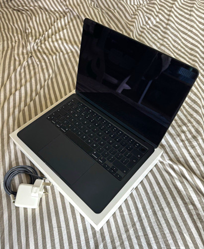Apple macbook air 13in - macbook, (2024)