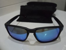Oakley Holbrook Design Sunglasses Polarised Special Edition Look Great+Hard Case