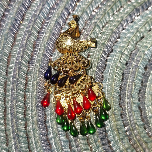 Gold tone peacock bird - gold, brooch