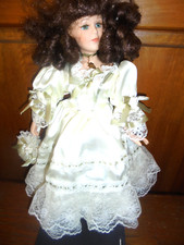 BEAUTIFUL LARG 16 INS GIRL