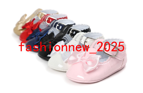 Newborn infant baby - newborn, girl
