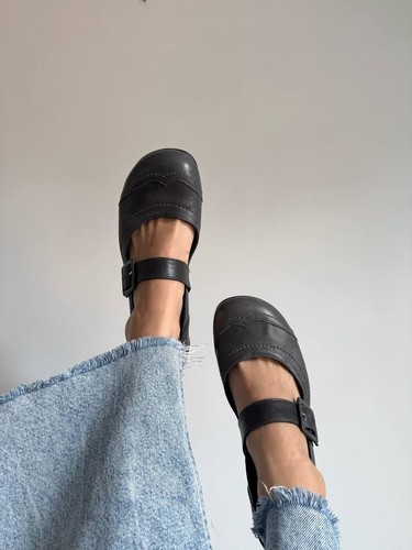 Angulus dark gray leather - dark, mary
