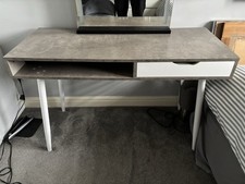 Habitat Concrete Style Office