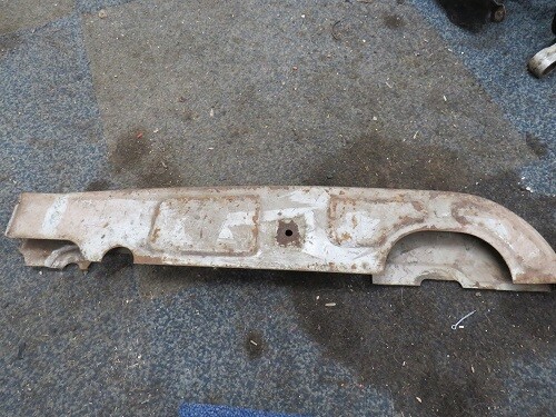 Honda cg125 chainguard section - honda,