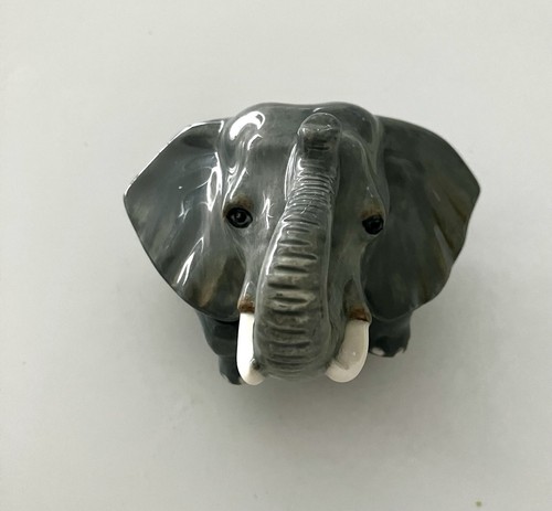 Elephant trinket box face - by,