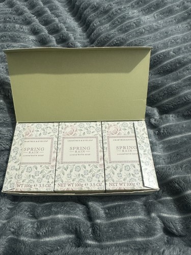 Crabtree evelyn spring rain - evelyn,