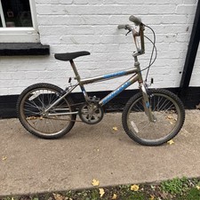 Sting-ray bmx bike fully