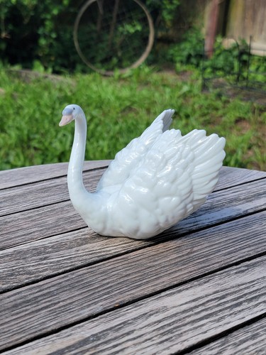 Lladro 6175 white swan - lladro,