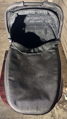 Quinny foldable carrycot - foldable,
