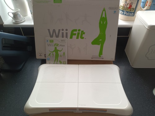 Nintendo wii fit plus - plus, balance