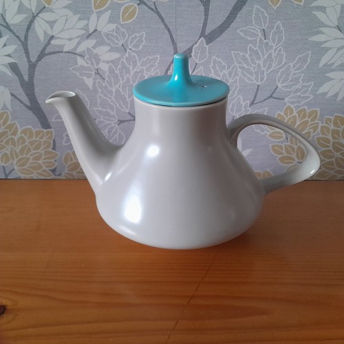 Retro twintone poole pottery - twintone,