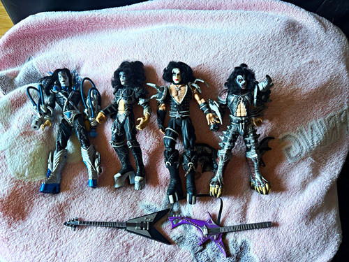 Vintage kiss action - kiss,