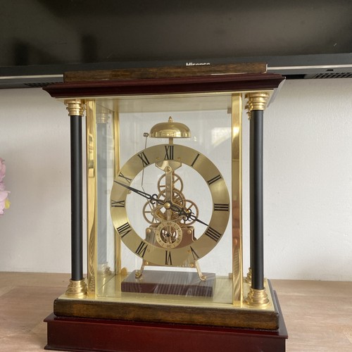 Quartz skeleton glass cased - skeleton,