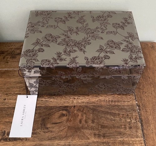 Laura ashley jewellery box - jewellery,